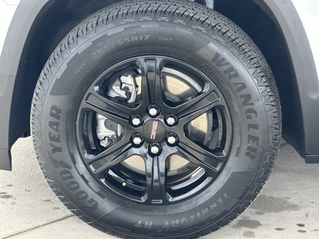 Certified 2023 GMC Acadia AT4 image 11