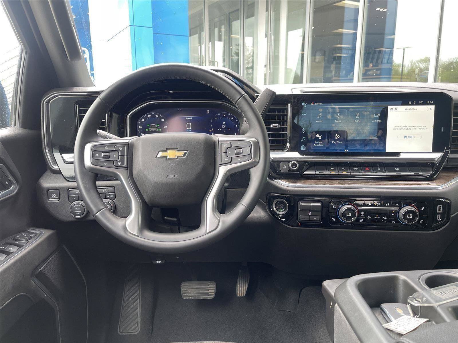Used 2025 Chevrolet Silverado 1500 LT AWD/4WD image 20