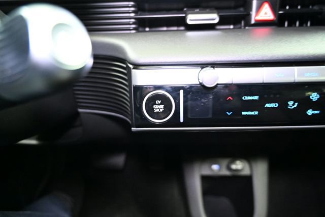 Used 2024 Hyundai Ioniq 5 Limited image 34