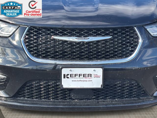 Certified 2024 Chrysler Pacifica Touring-L image 9