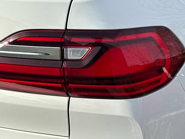 Used 2022 BMW X7 xDrive40i AWD/4WD image 35