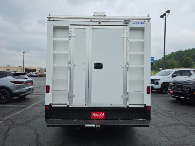 New 2026 Chevrolet Express 3500 RWD image 4