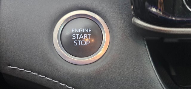 Used 2024 Toyota Highlander XLE image 11