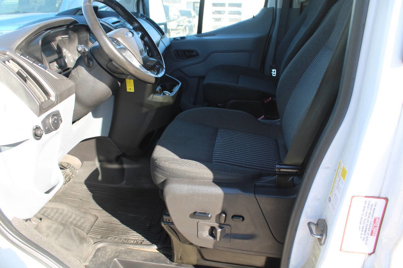 Used 2019 Ford Transit 150 XLT image 10