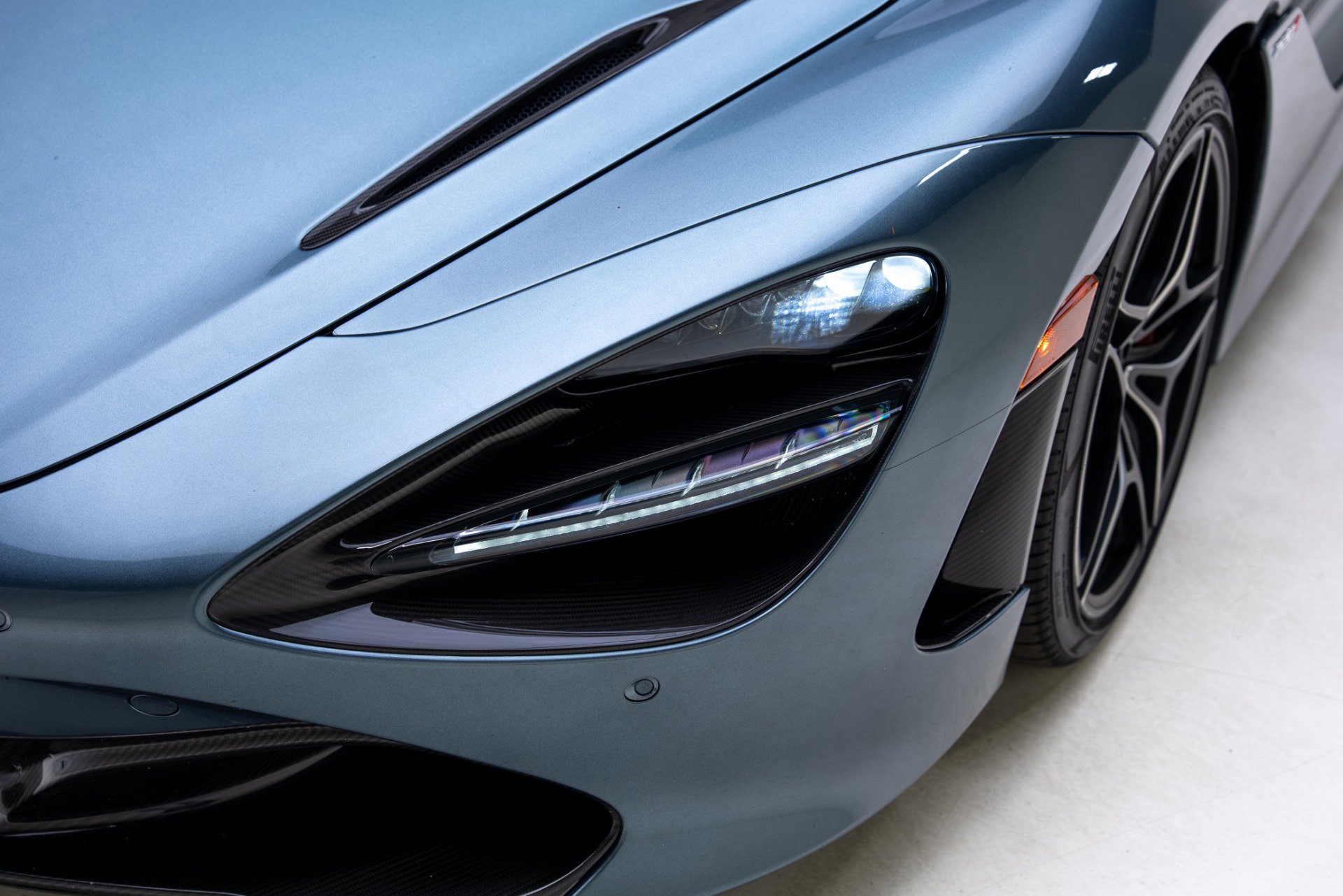 Used 2018 McLaren 720S Luxury image 11