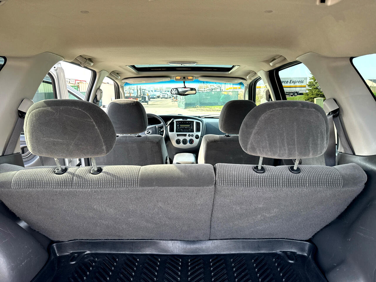 Used 2003 MAZDA Tribute LX image 24