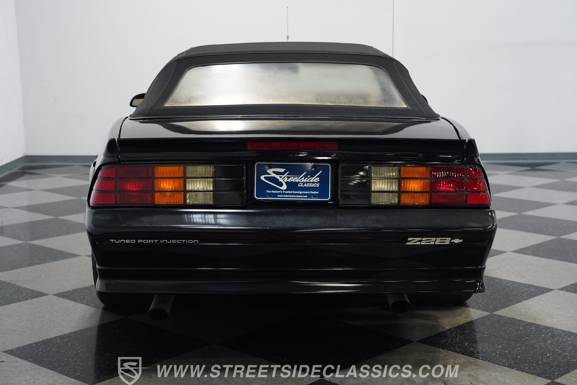 Used 1991 Chevrolet Camaro Z28 RWD image 26