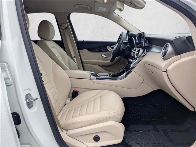 Used 2020 Mercedes-Benz GLC 300 w/ Parking Assistance Package image 21