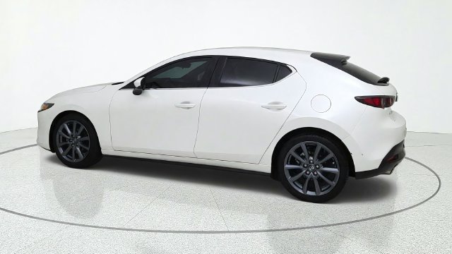 Used 2021 MAZDA MAZDA3 s FWD image 3