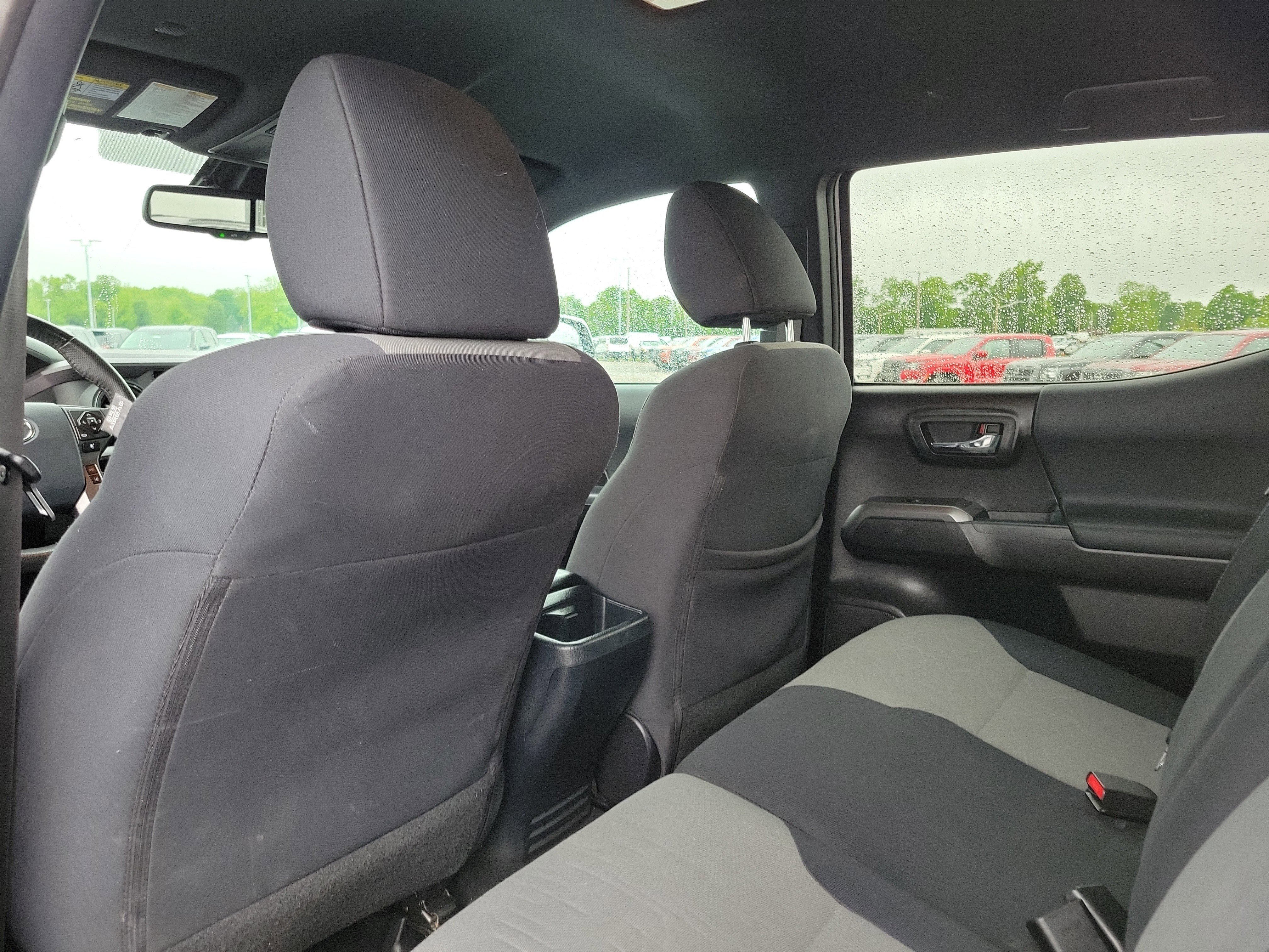 Used 2020 Toyota Tacoma TRD Sport image 14