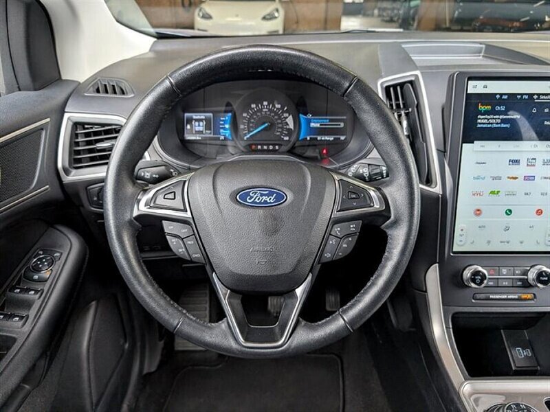 Used 2024 Ford Edge SEL AWD/4WD image 19