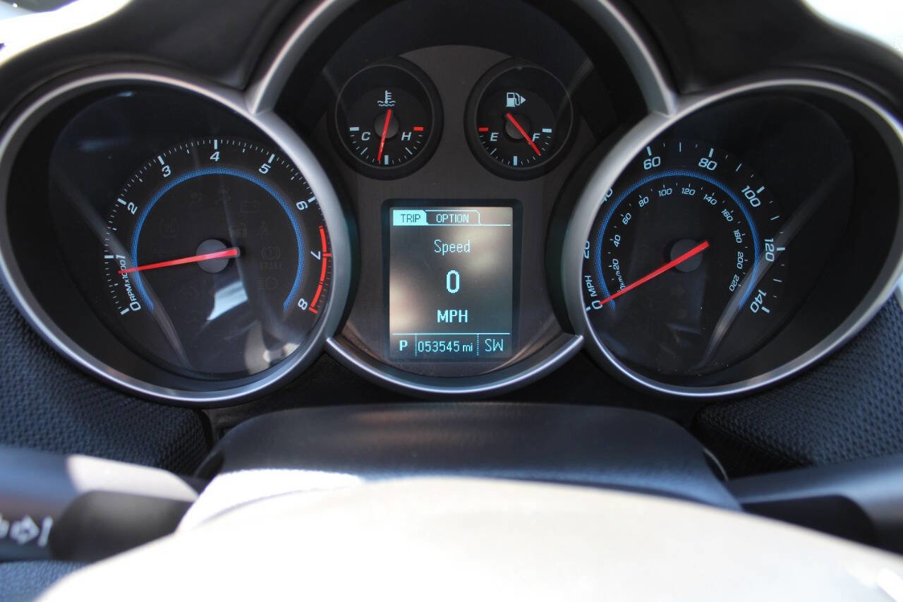 Used 2014 Chevrolet Cruze LT image 36