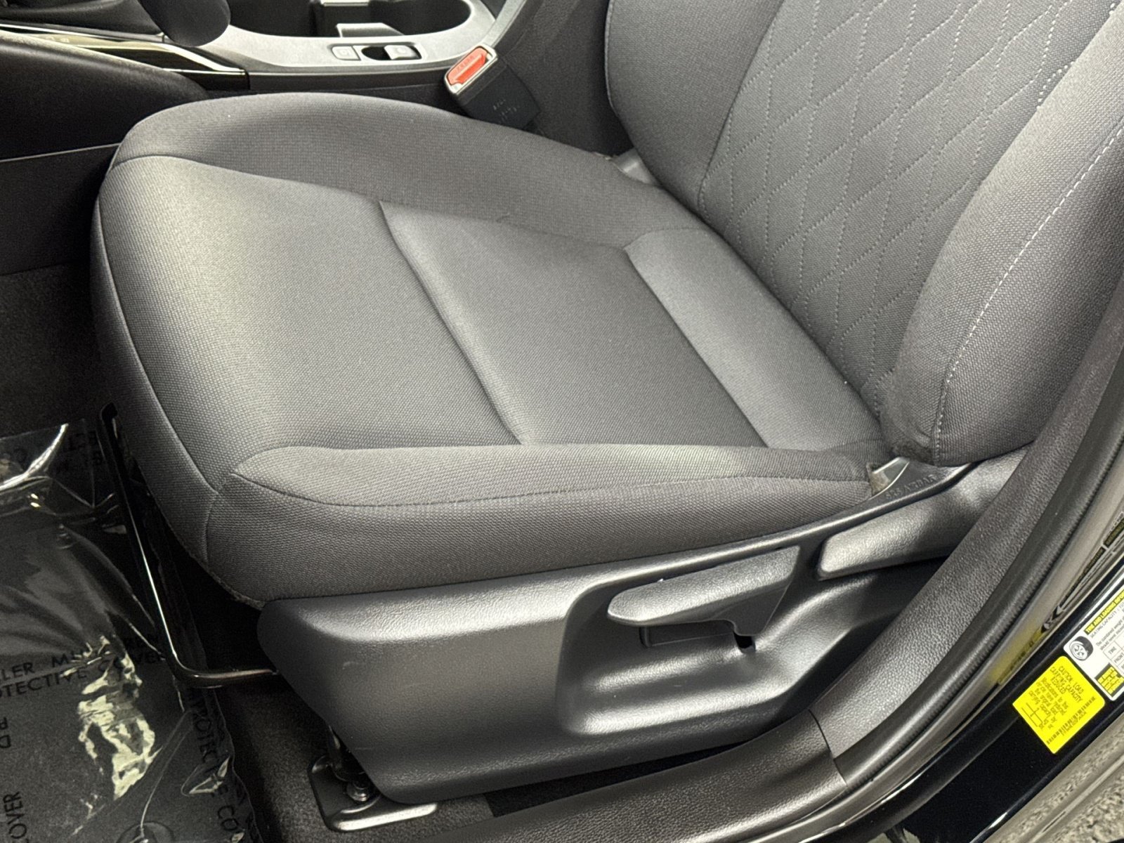 Used 2025 Toyota Corolla LE w/ Convenience Package FWD image 26