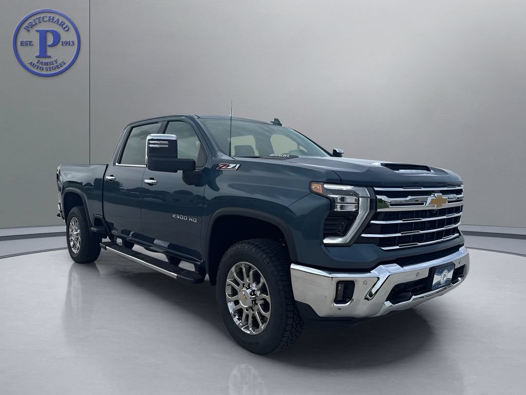 New 2026 Chevrolet Silverado 2500 LTZ w/ LTZ Premium Package AWD/4WD image 1