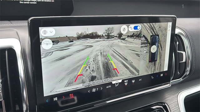 Used 2025 Ford Expedition Platinum image 19