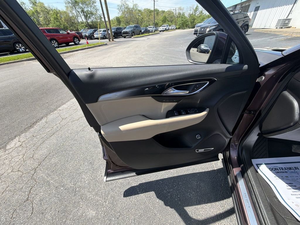 Used 2025 Buick Envision Preferred AWD/4WD image 13