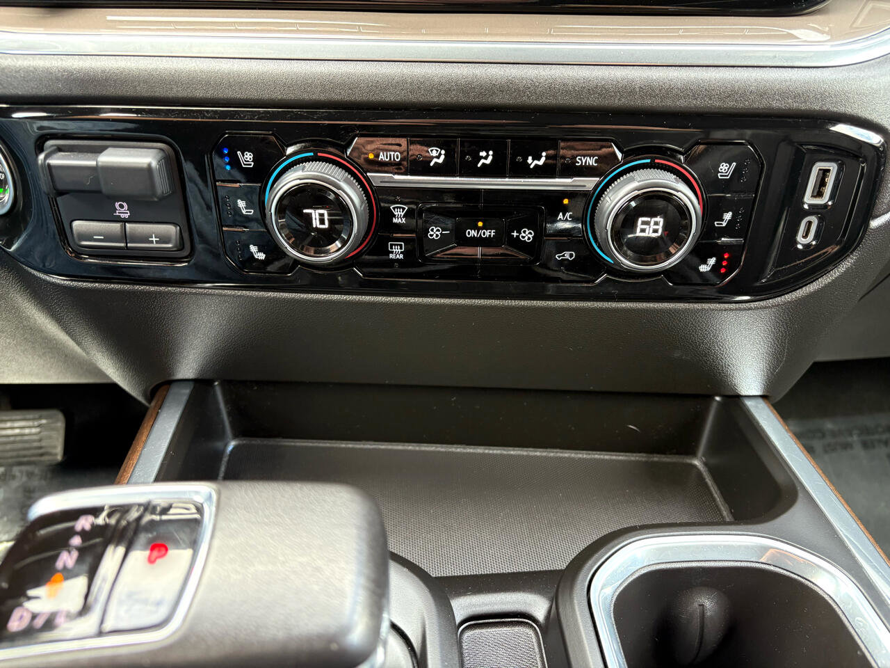 Used 2022 Chevrolet Silverado 1500 High Country w/ High Country Premium Package image 32