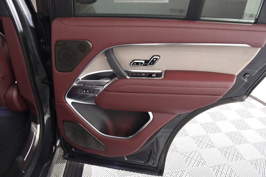 Used 2024 Land Rover Range Rover Autobiography image 20