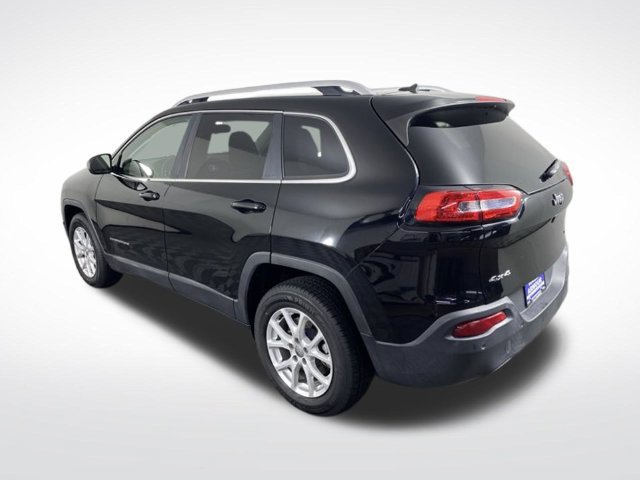 Used 2018 Jeep Cherokee Latitude w/ Safety Group AWD/4WD image 10