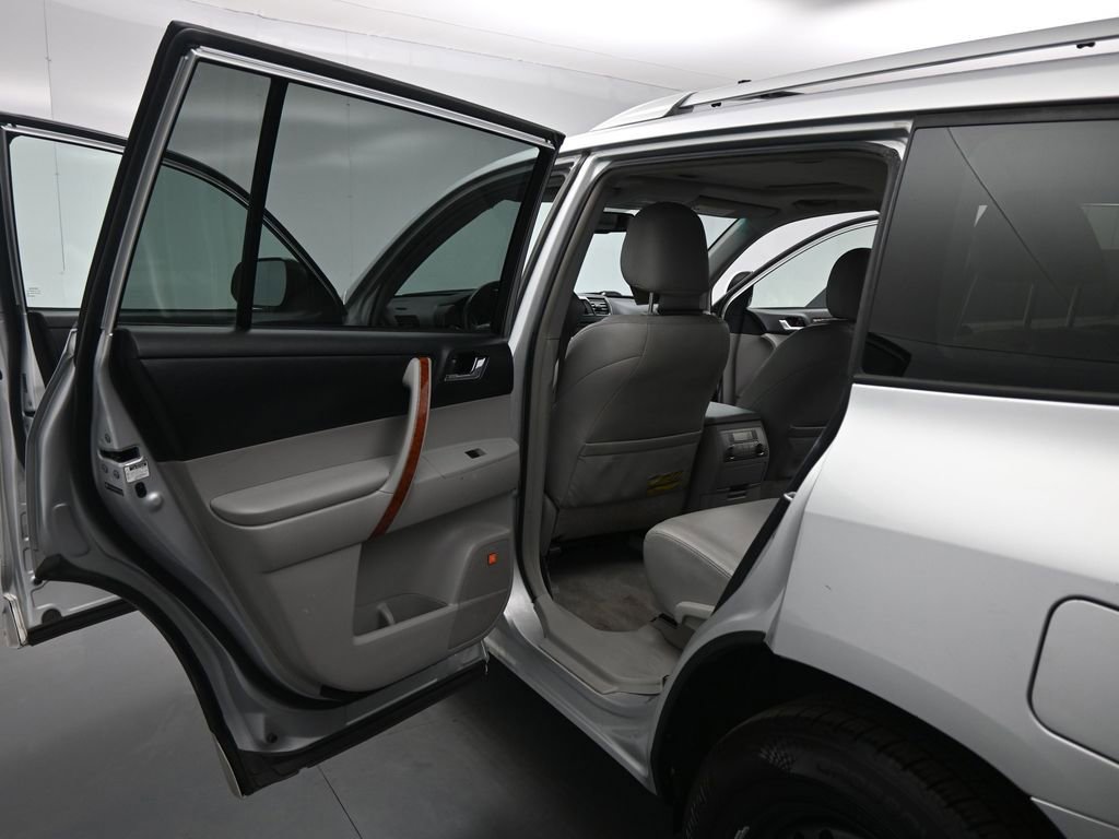 Used 2009 Toyota Highlander Limited image 17