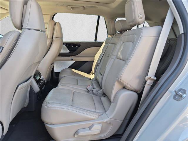 Used 2020 Lincoln Aviator Reserve w/ Equipment Group 202A AWD/4WD image 13