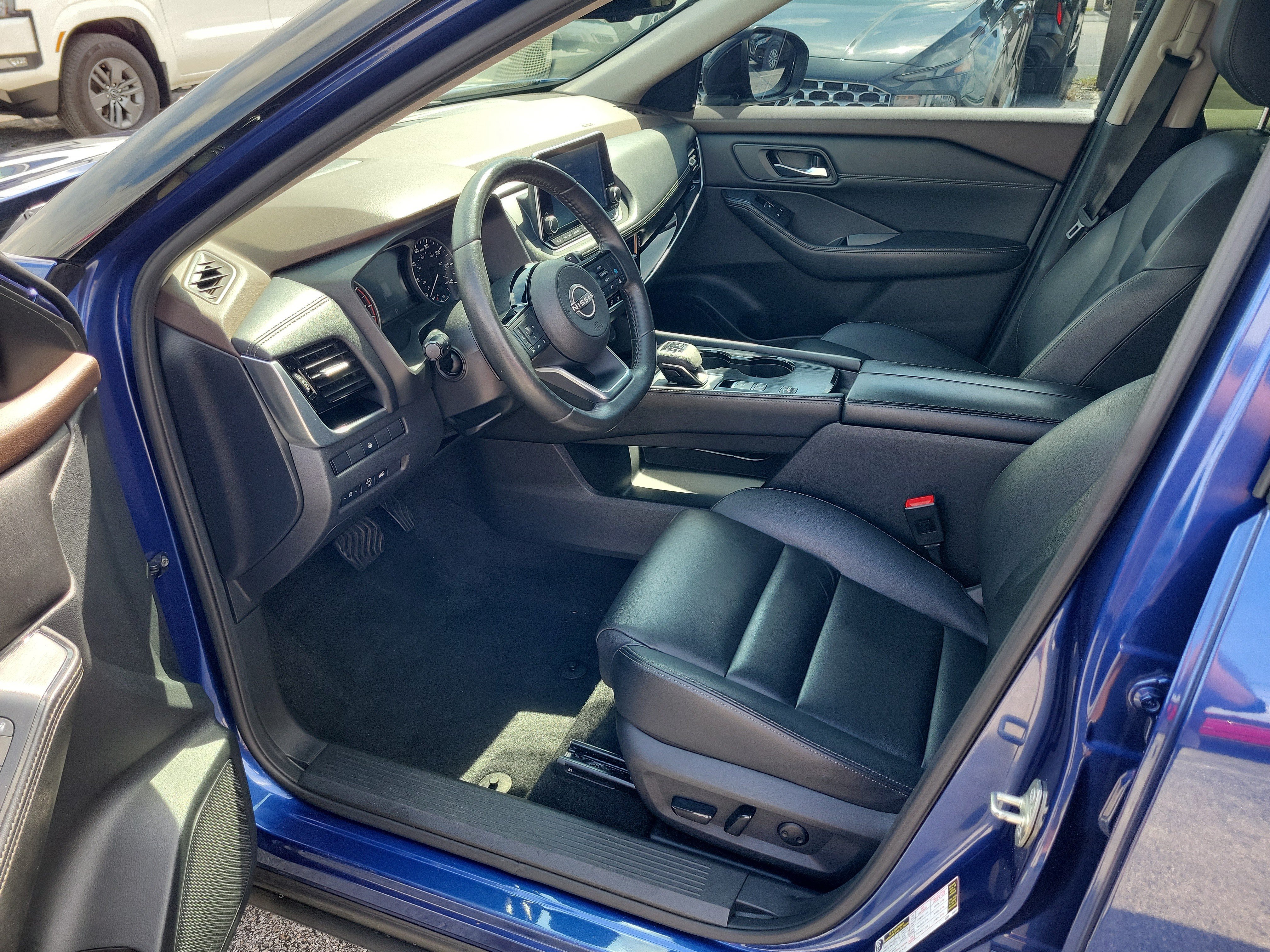 Certified 2023 Nissan Rogue SL FWD image 12