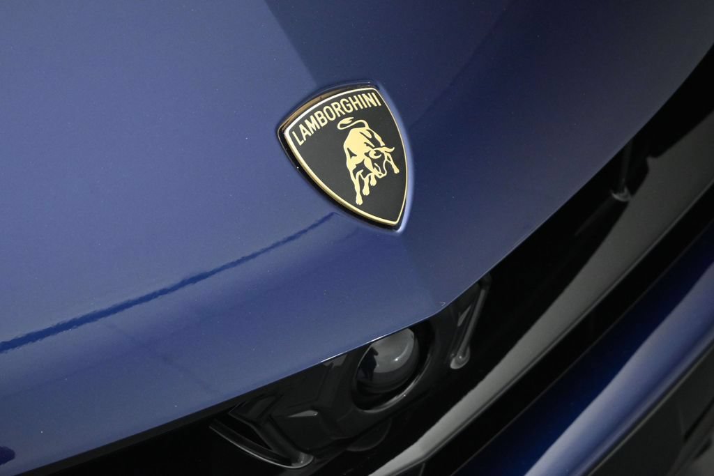 Used 2026 Lamborghini Urus SE AWD/4WD image 25