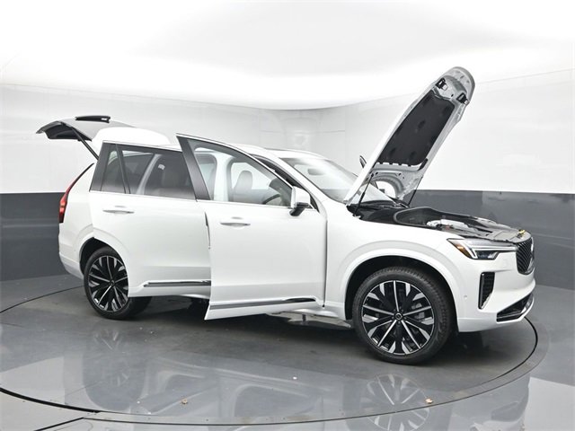 New 2026 Volvo XC90 B6 Plus w/ Protection Package Premier image 54
