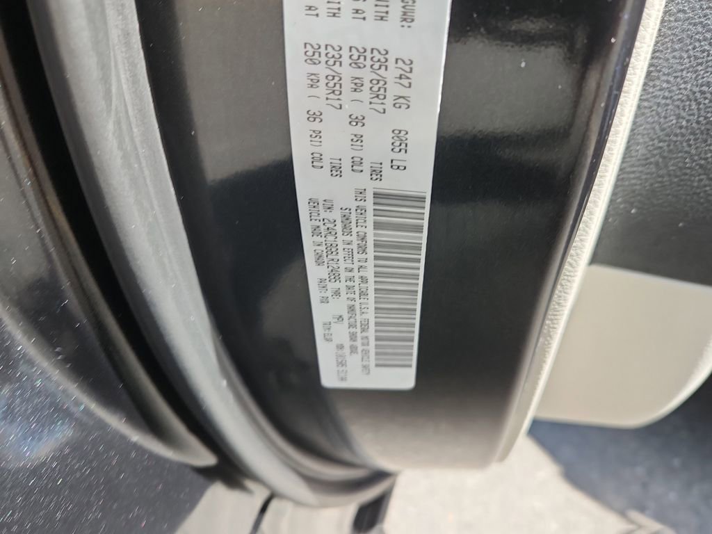 Used 2020 Chrysler Pacifica Touring-L FWD image 20