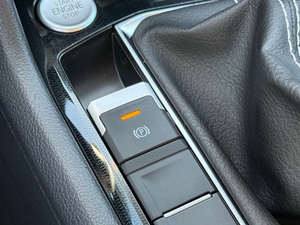 New 2026 Volkswagen Taos S image 19