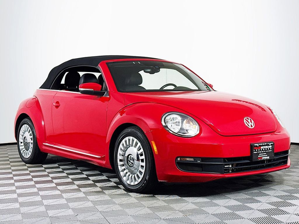 Used 2016 Volkswagen Beetle 1.8T Denim FWD image 1