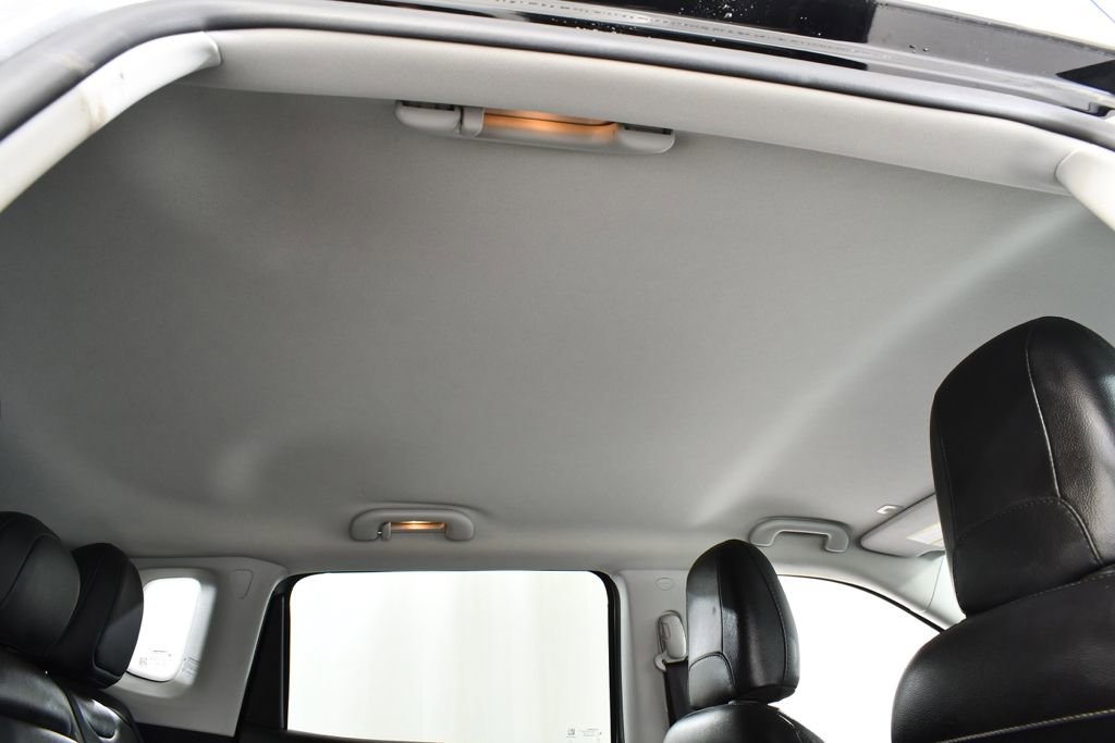 Used 2019 Jeep Compass Trailhawk image 18