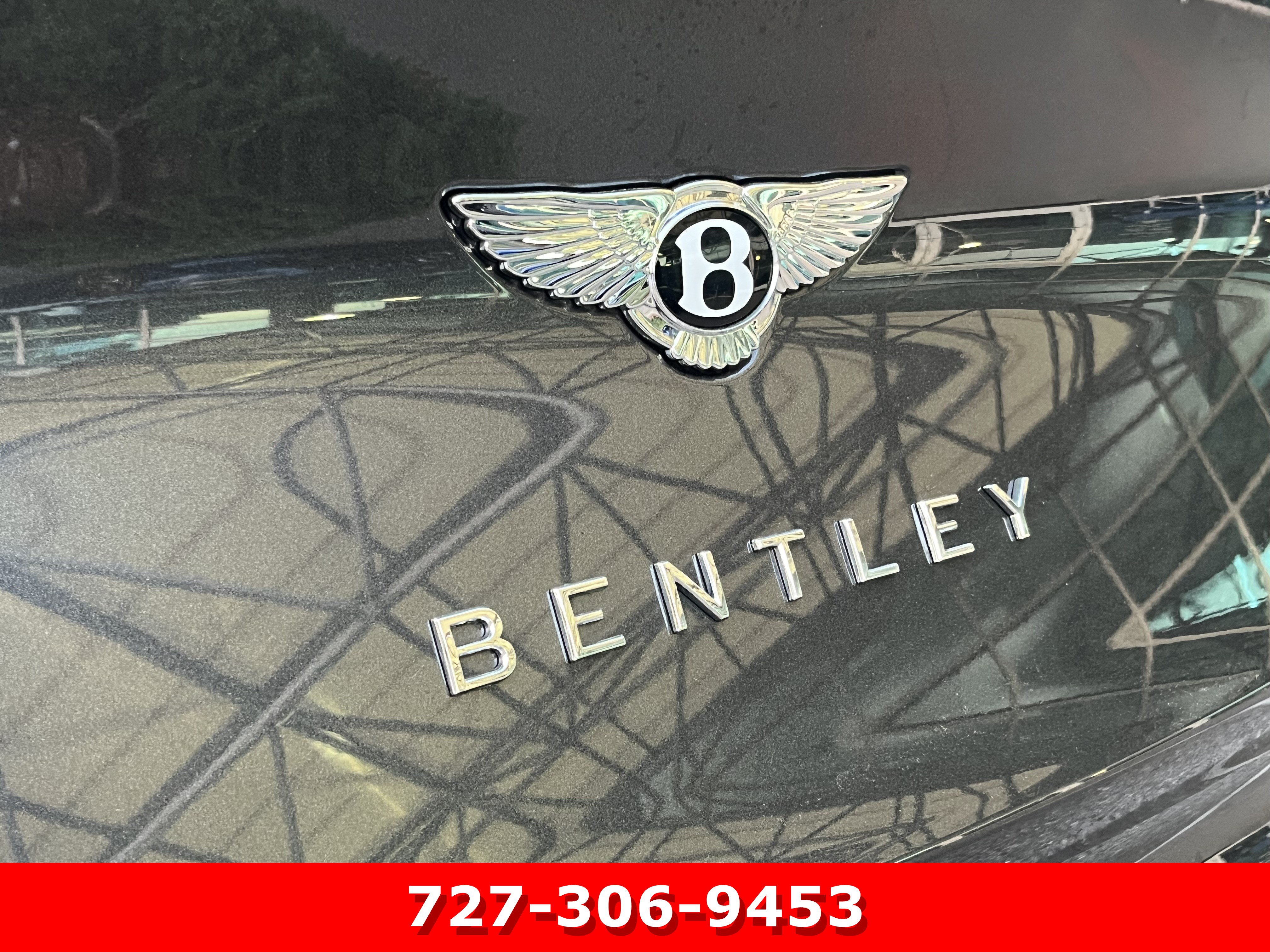 Used 2024 Bentley Bentayga AWD/4WD image 9