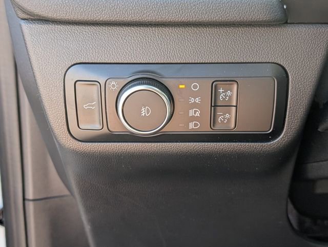 Used 2022 Ford Escape SEL image 35