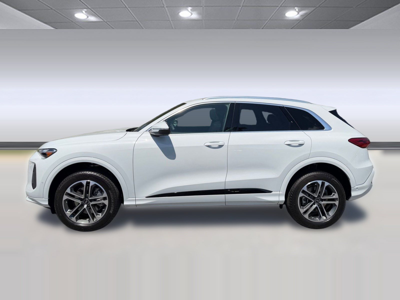 New 2026 Audi Q5 Premium AWD/4WD image 2