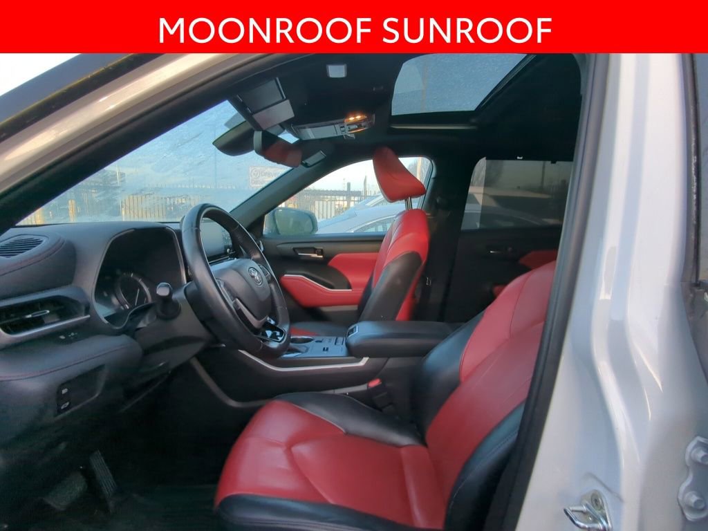 Used 2022 Toyota Highlander XSE image 6