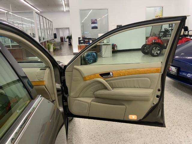 Used 2004 INFINITI Q45 Luxury RWD image 31