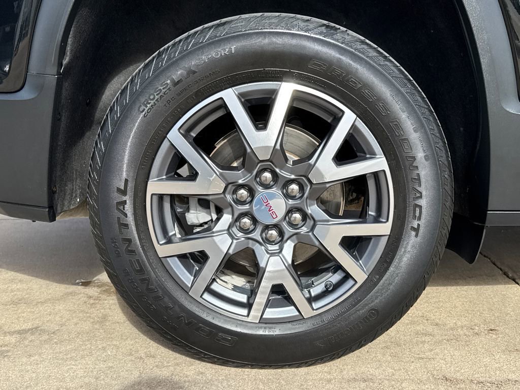 Certified 2023 GMC Acadia SLT w/ Trailering Package AWD/4WD image 10