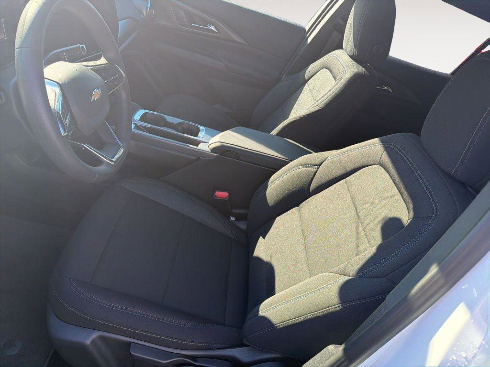New 2026 Chevrolet Equinox EV LT FWD image 6