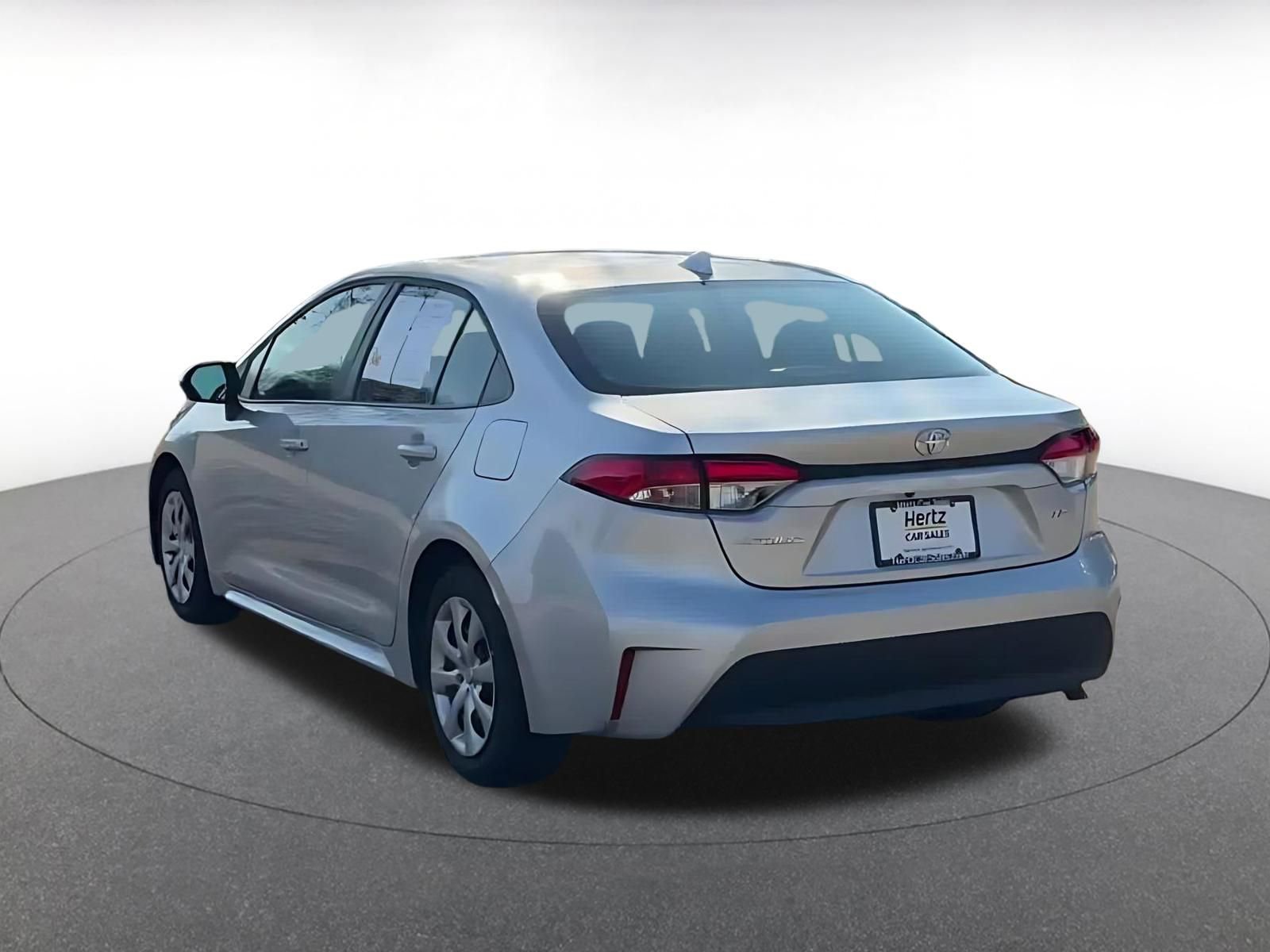 Used 2025 Toyota Corolla LE image 11