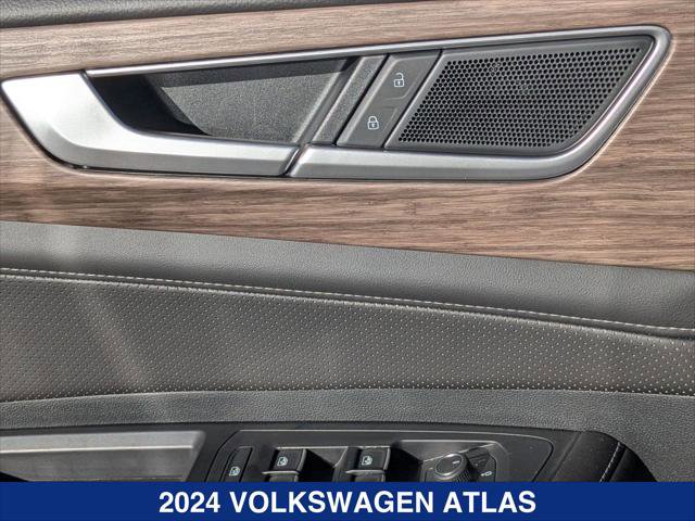 New 2024 Volkswagen Atlas SEL image 11