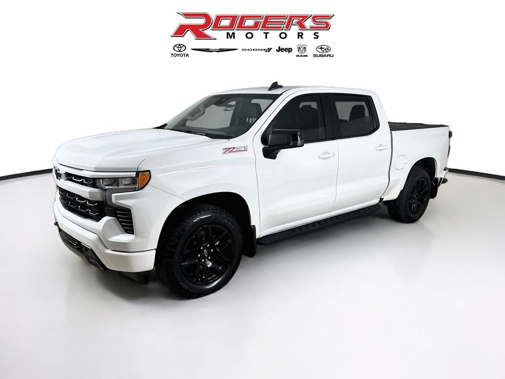 Used 2023 Chevrolet Silverado 1500 RST AWD/4WD image 3
