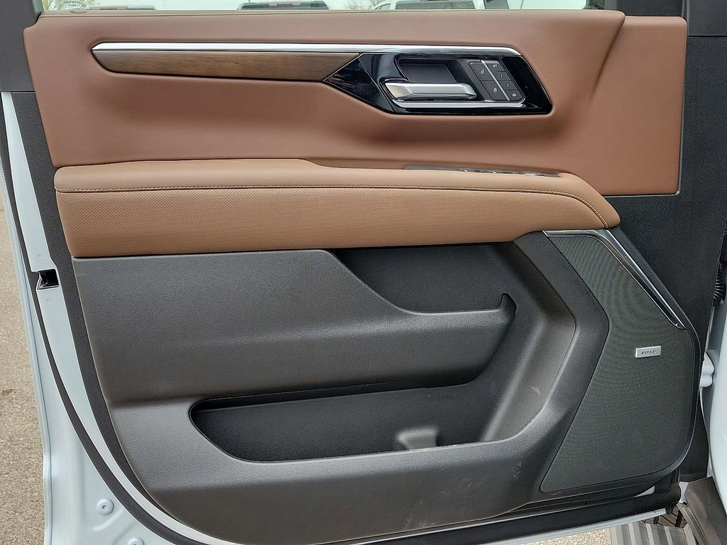 New 2026 Chevrolet Suburban High Country AWD/4WD image 18