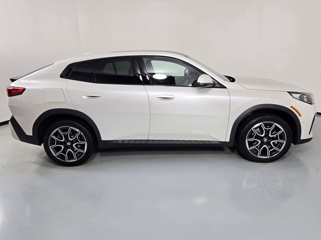 Certified 2025 BMW X2 xDrive28i w/ Convenience Package image 6