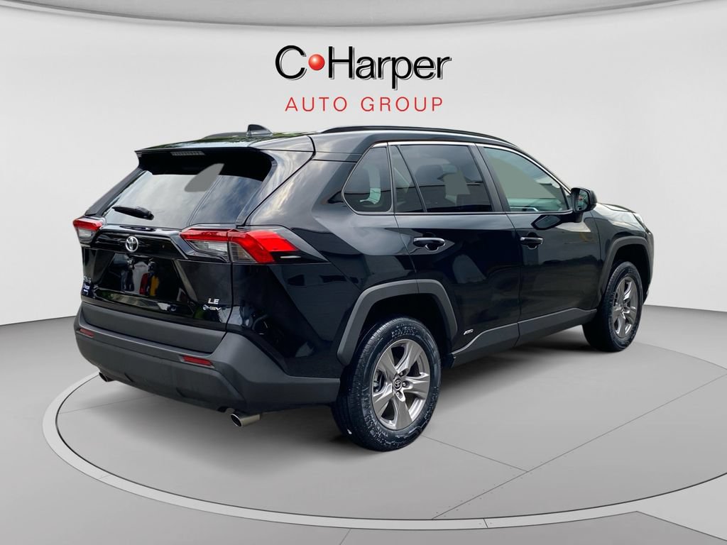 Used 2025 Toyota RAV4 LE AWD/4WD image 3