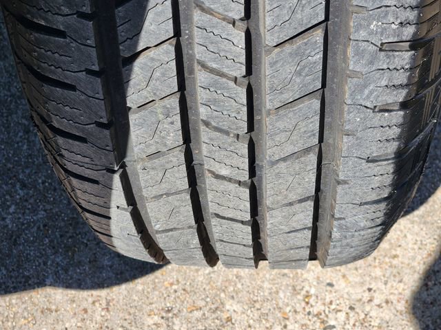 Used 2023 Nissan Frontier SV w/ SV Convenience Package image 11