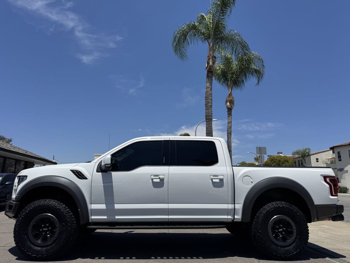 Used 2020 Ford F150 Raptor w/ Equipment Group 802A Luxury AWD/4WD image 2