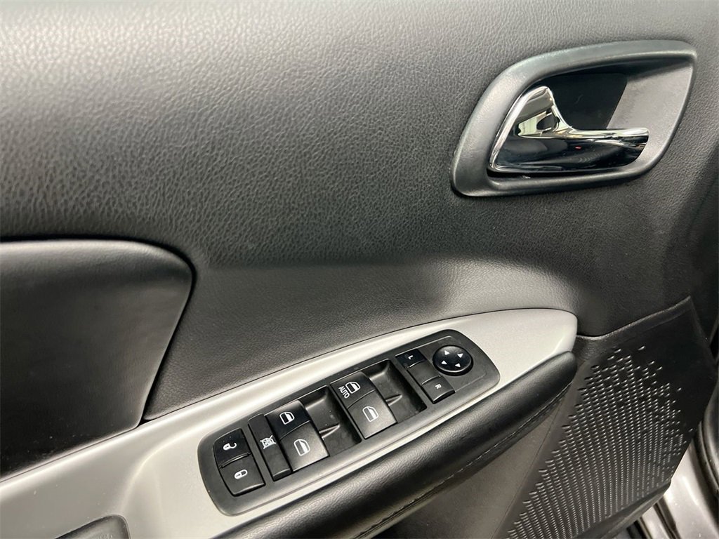 Used 2019 Dodge Journey SE w/ Connectivity Group image 20