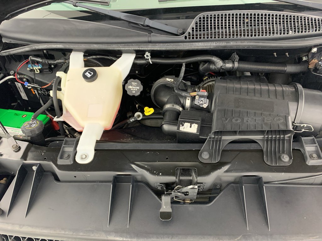 Used 2016 Chevrolet Express 3500 LS w/ Chrome Appearance Package image 10