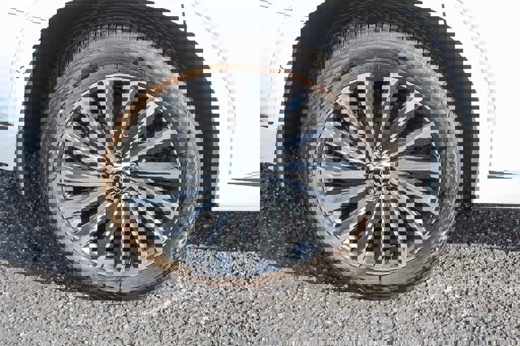 Used 2023 Hyundai Palisade Calligraphy image 11